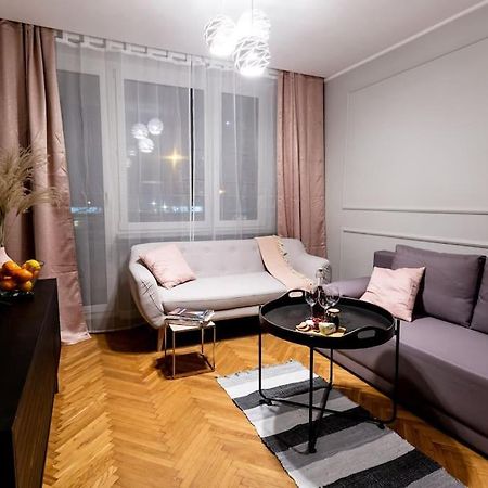 شقة Elegant, Comfortable In The Heart Of Warsaw! المظهر الخارجي الصورة