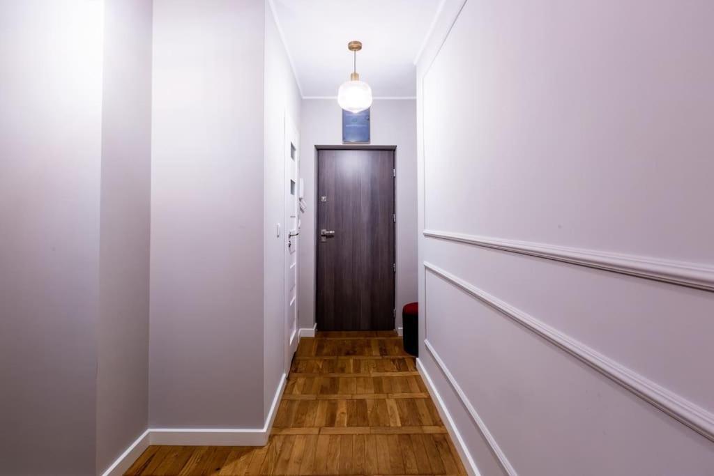 شقة Elegant, Comfortable In The Heart Of Warsaw! المظهر الخارجي الصورة