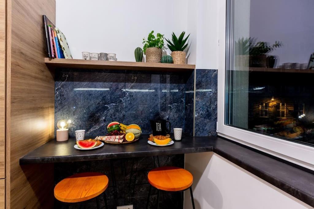 شقة Elegant, Comfortable In The Heart Of Warsaw! المظهر الخارجي الصورة