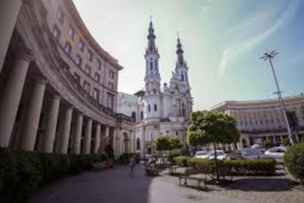 شقة Elegant, Comfortable In The Heart Of Warsaw! المظهر الخارجي الصورة